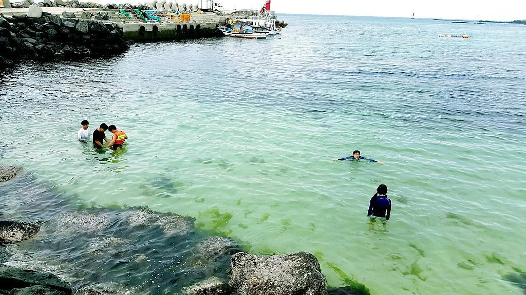 Jeju Sky And Sea Pension Semesterbostad